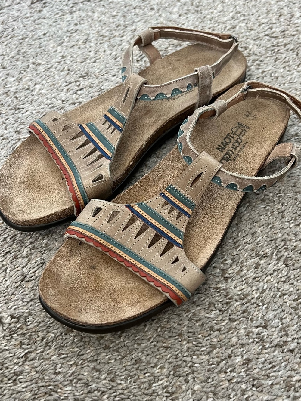 Naot Taupe Leather T-Strap Sandals w/Teal Navy and Coral Accents Size 42 11/11.5